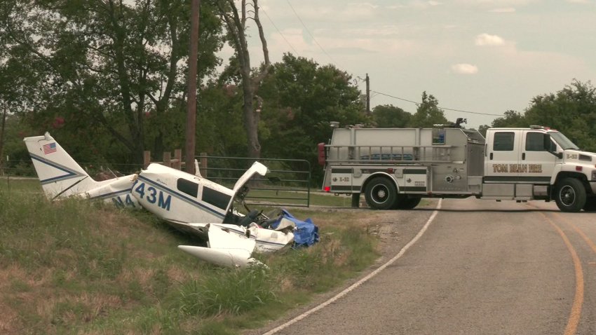 Pilot dies in airplane crash outside of Sherman, Texas Department of ...