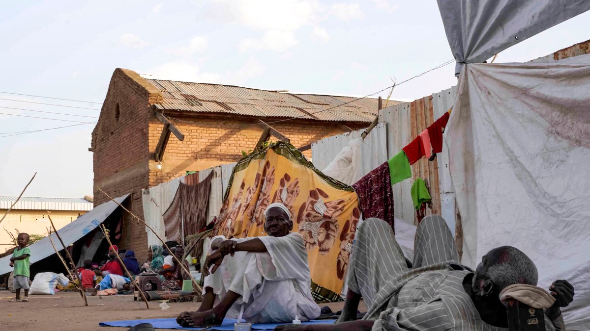 UN says raging conflict in Sudan has displaced over 3 million people – NBC 5 Dallas-Fort Worth - Vimarsana News