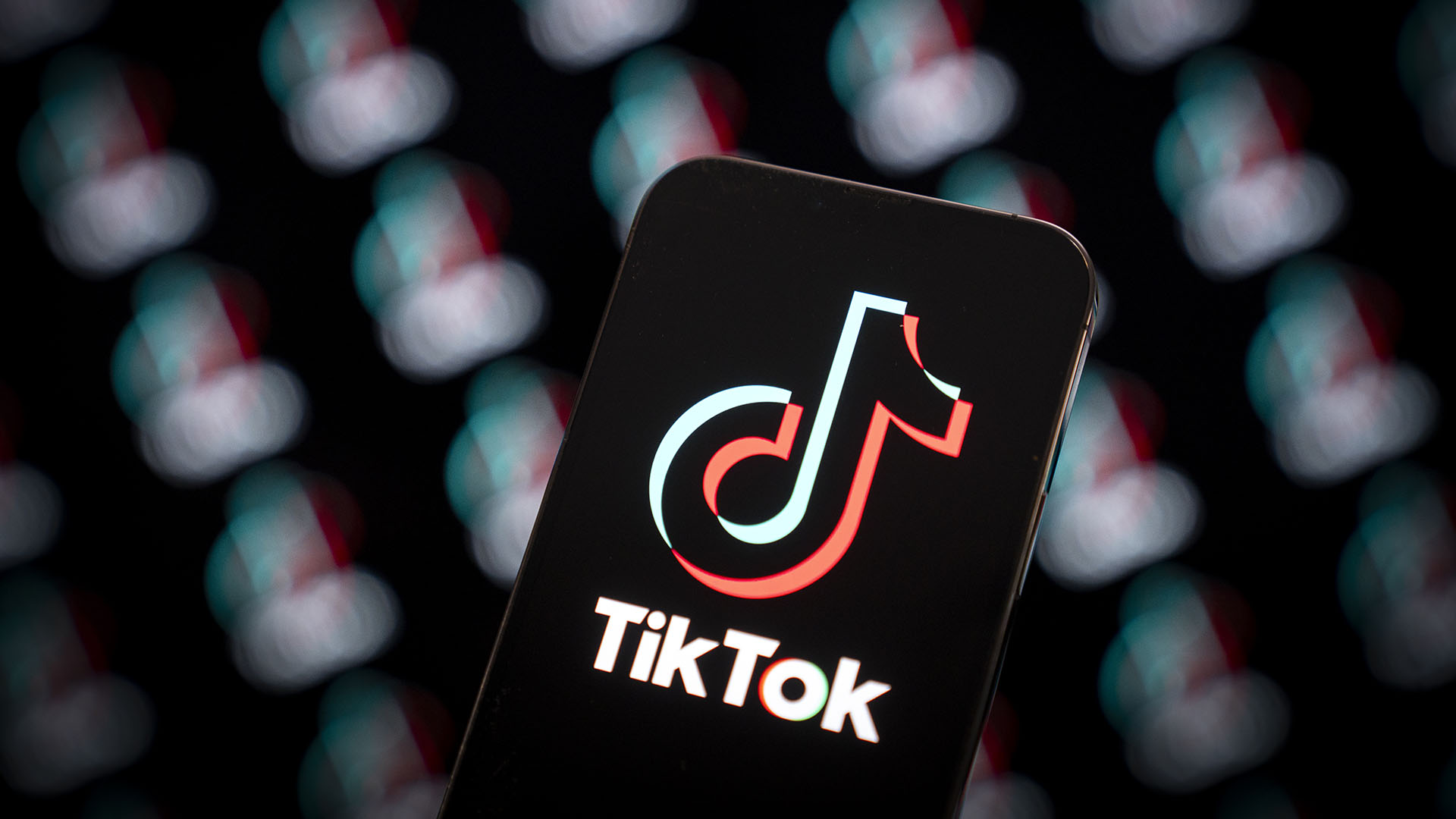 Texas Governor, Others Sued Over TikTok Ban On Official Devices – NBC 5 ...