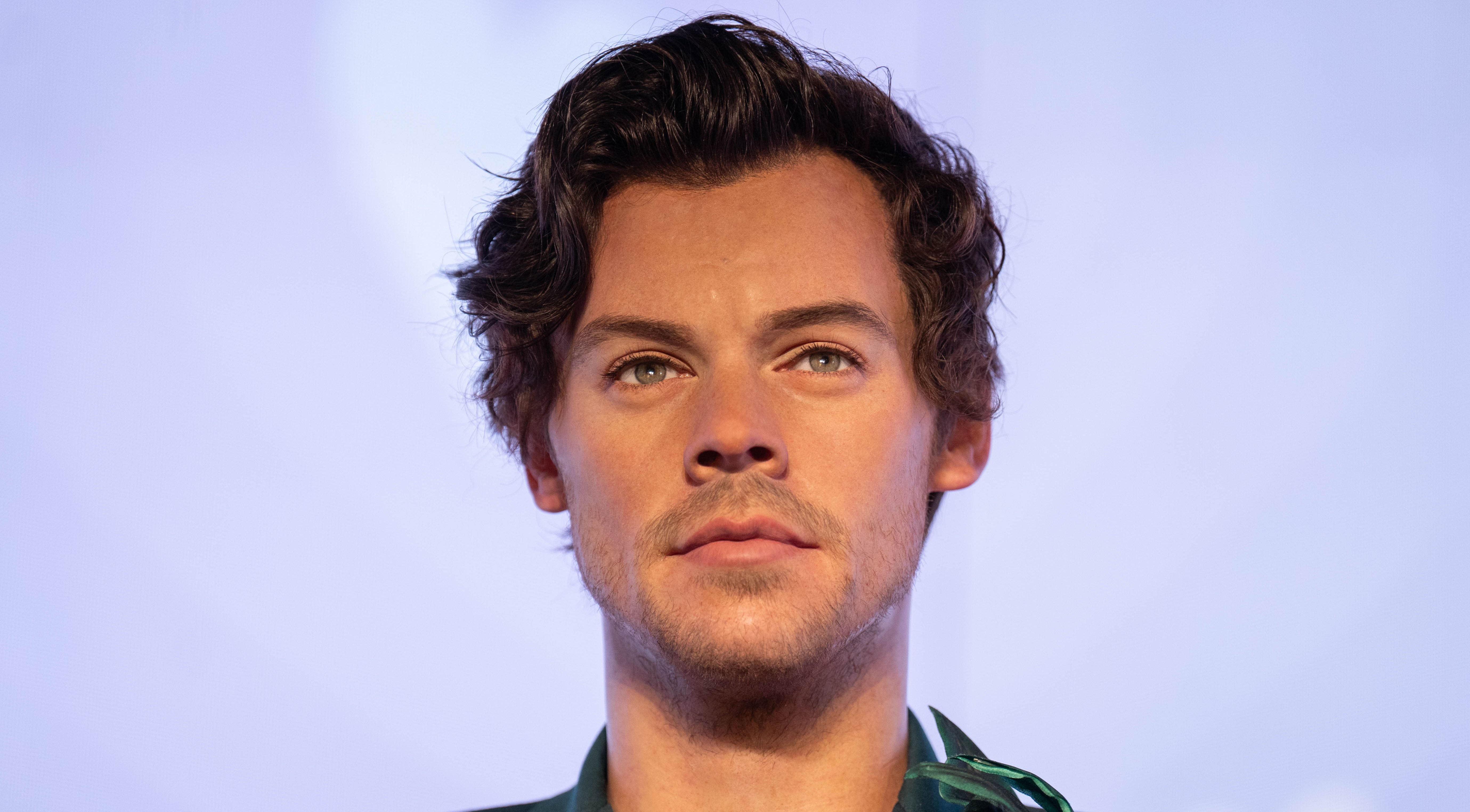Harry Styles spotted with 'Olivia' tattoo months after Olivia Wilde breakup – NBC 5 Dallas-Fort Worth - Vimarsana News
