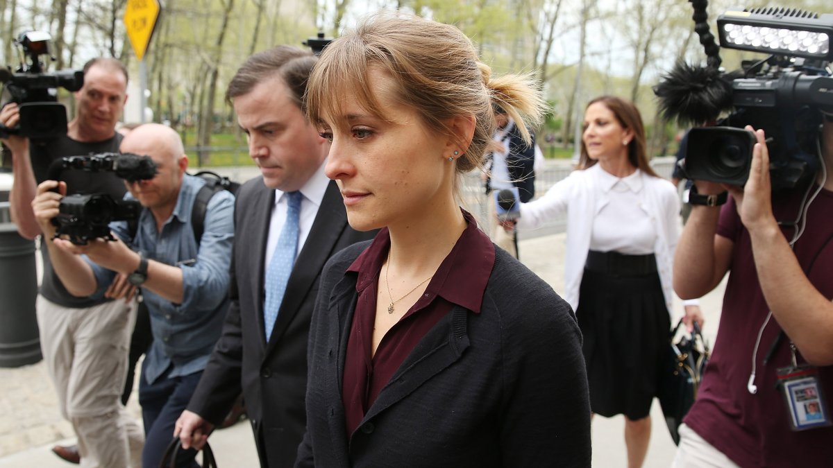 Actor Allison Mack Released From Prison For Role In Sex Trafficking Case Nbc 5 Dallas Fort Worth
