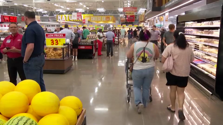 Plano's first H-E-B grocery store opens to a line of shoppers