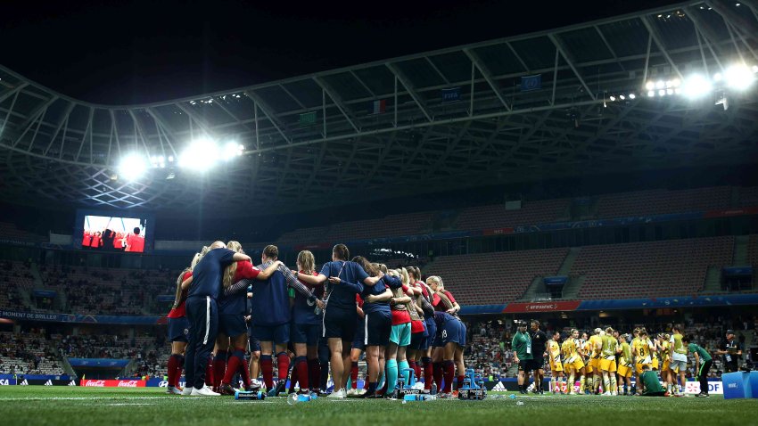 General view inside the stadium as the Norway players form a team huddle before extra time is played during the 2019 FIFA Women’s World Cup France Round Of 16 match between Norway and Australia.