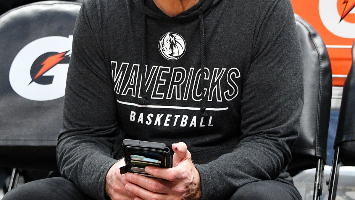 Billionaire Mark Cuban doesn't want money to change him: 'I try to be the same person I was when I was poor' – NBC 5 Dallas-Fort Worth - Vimarsana News