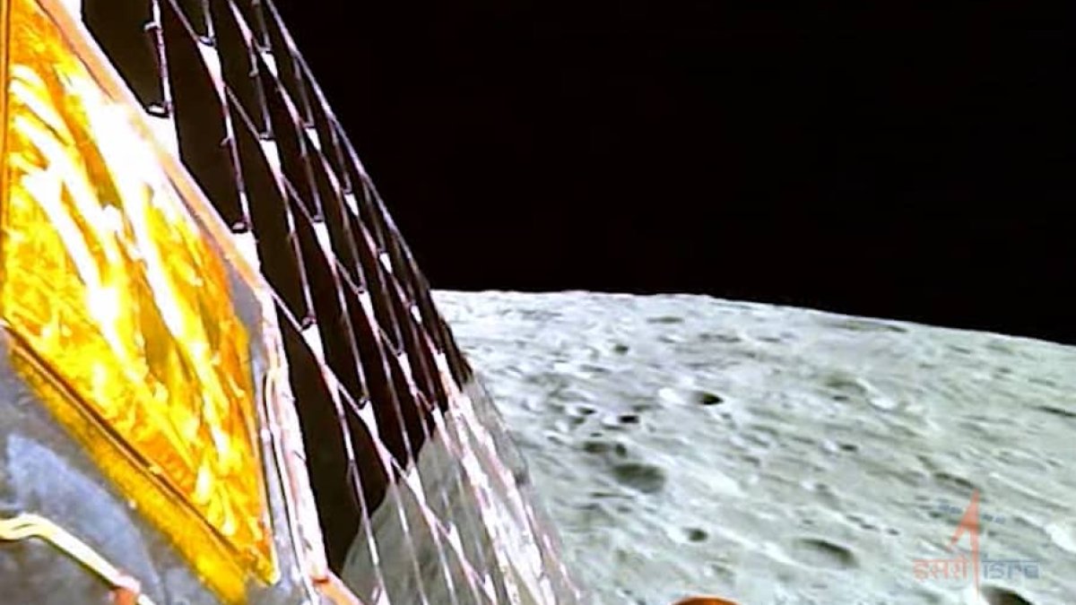 India becomes fourth country to land on the moon, first on the south pole, with Chandrayaan-3 spacecraft - Vimarsana News