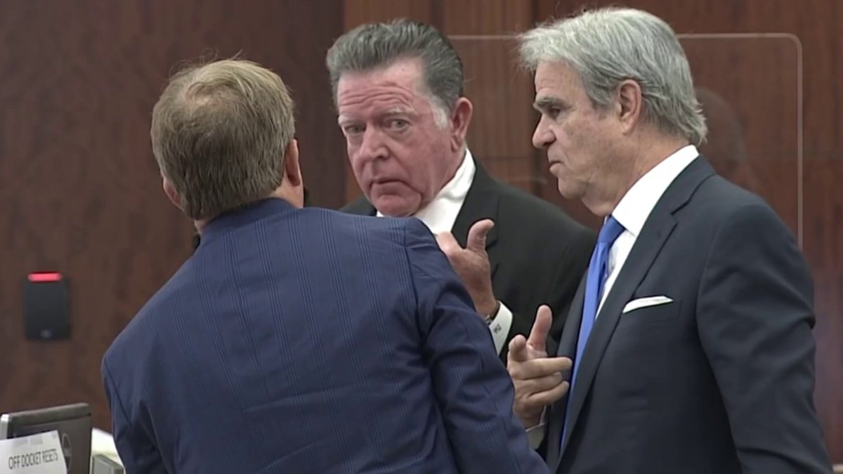 Ken Paxton appears in Houston courtroom Thursday regarding securities ...