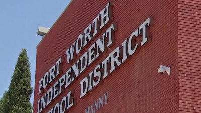 Fort Worth ISD libraries to reopen today after determining that books comply with new state law