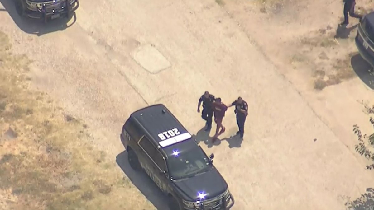 Driver taken into custody after leading police on a chase in Mesquite ...