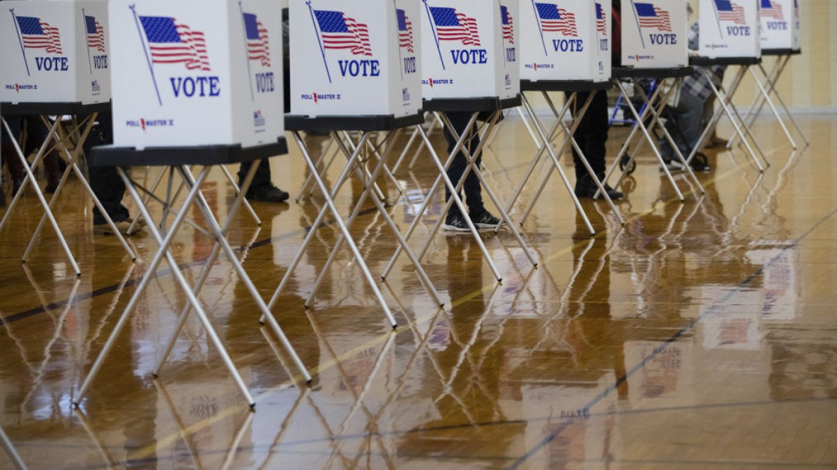 Detroit attorney Stefanie Lambert charged with tampering with voting machines – NBC 5 Dallas-Fort Worth - Vimarsana News