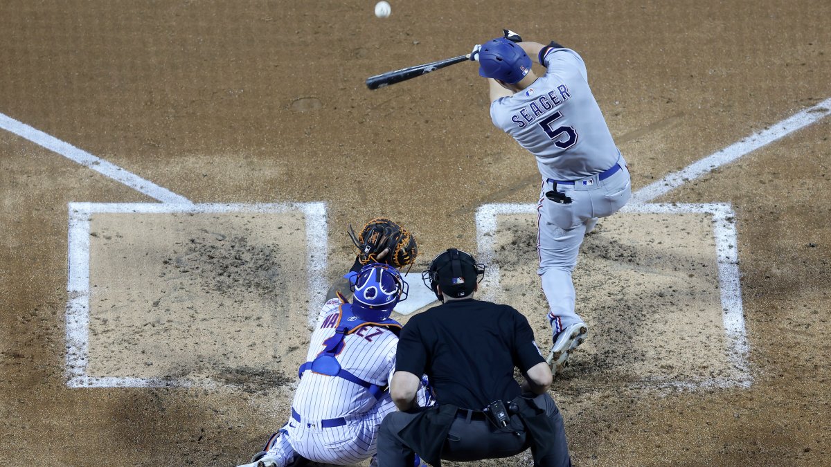 Travis Jankowski of the New York Mets is tagged out at third base in  News Photo - Getty Images