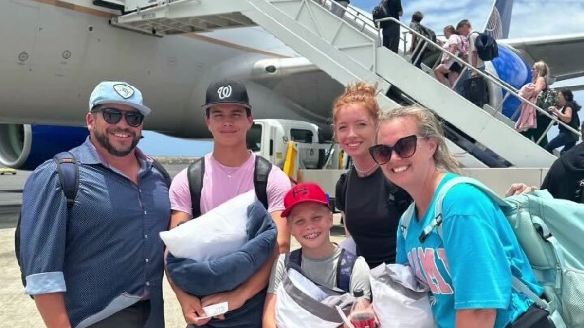 North Texas families caught in desperate rush to leave Maui NBC 5