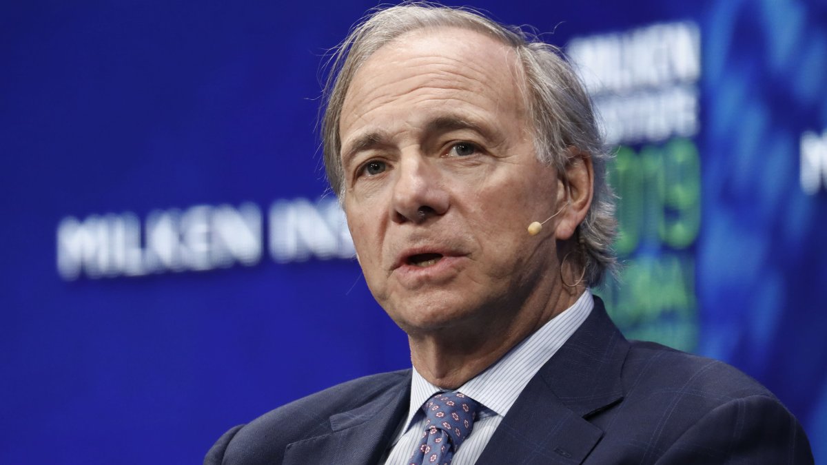 Ray Dalio says to hold cash 'temporarily' — but don't buy debt and bonds – NBC 5 Dallas-Fort Worth - Vimarsana News