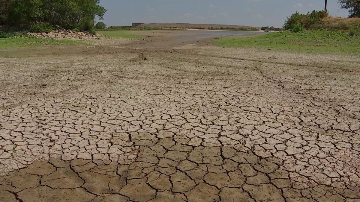 Low lake levels leave Benbrook Marina bone-dry - Vimarsana News
