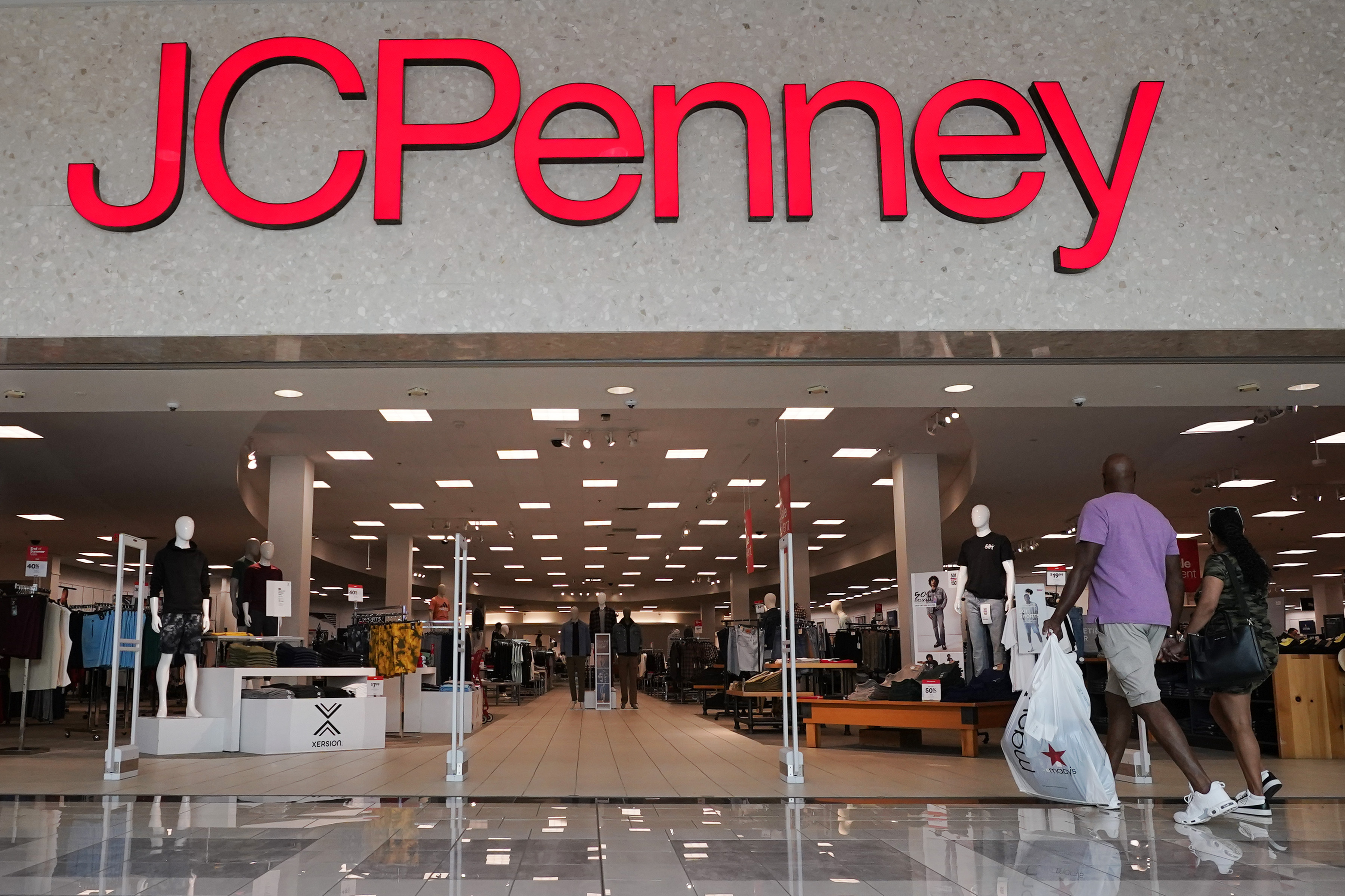 JCPenney Is Closing 6 Stores: See the Full List With Addresses