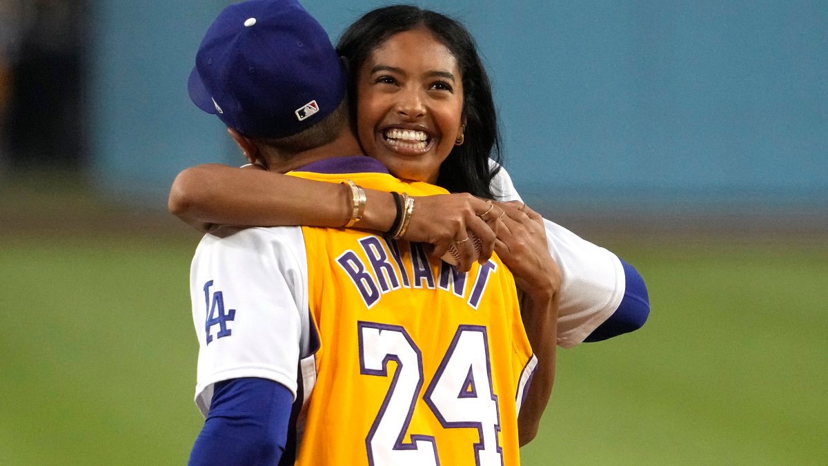 Lakers Night at Dodgers Stadium honors Kobe Bryant; daughter Natalia