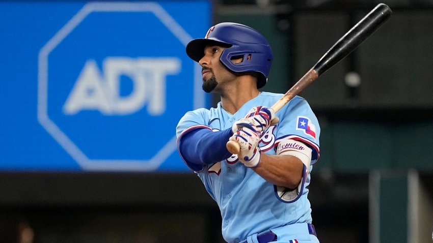 Heim homers a night after controversial play at the plate, the Rangers beat  the White Sox 6-3