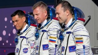 From left, NASA astronaut Frank Rubio, Roscosmos cosmonauts Sergey Prokopyev and Dmitri Petelin