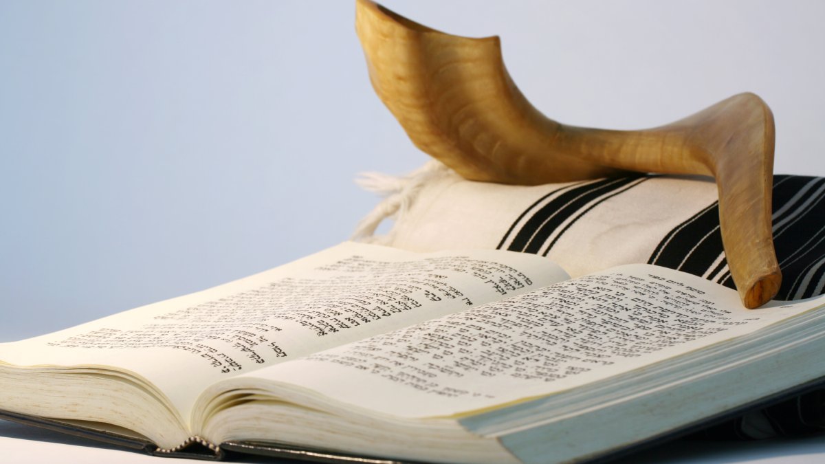 What is Yom Kippur and how is it celebrated?
