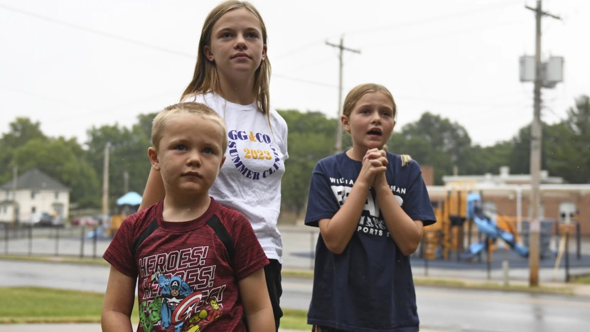4-day school week has students celebrating, parents trying to solve child care gap