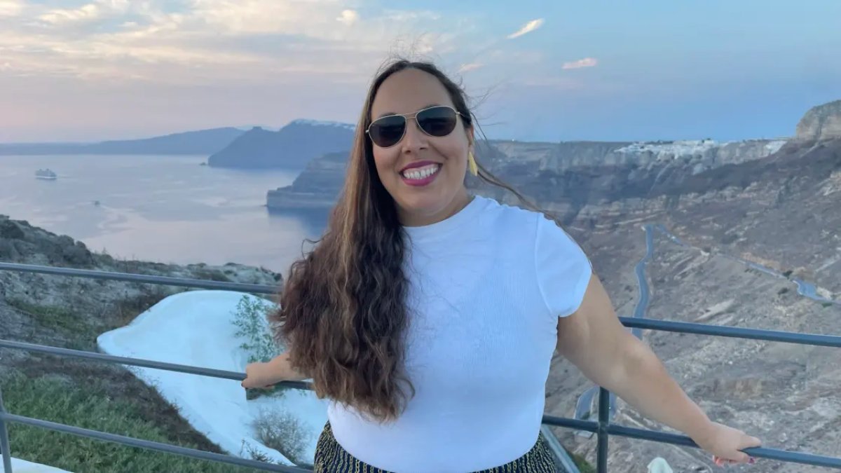 Woman, 43, diagnosed with cancer on vacation is stuck in Greece for weeks