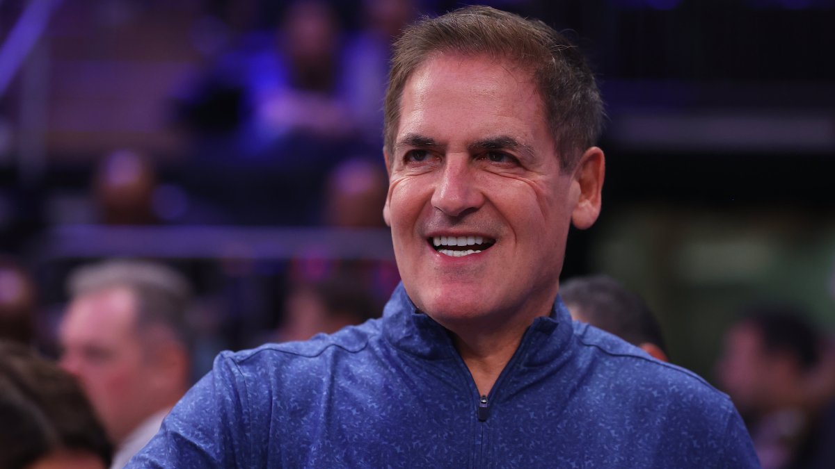 Mark Cuban says he only felt successful for the first time at age 28: My dad 'broke down in tears and started sobbing' – NBC 5 Dallas-Fort Worth - Vimarsana News