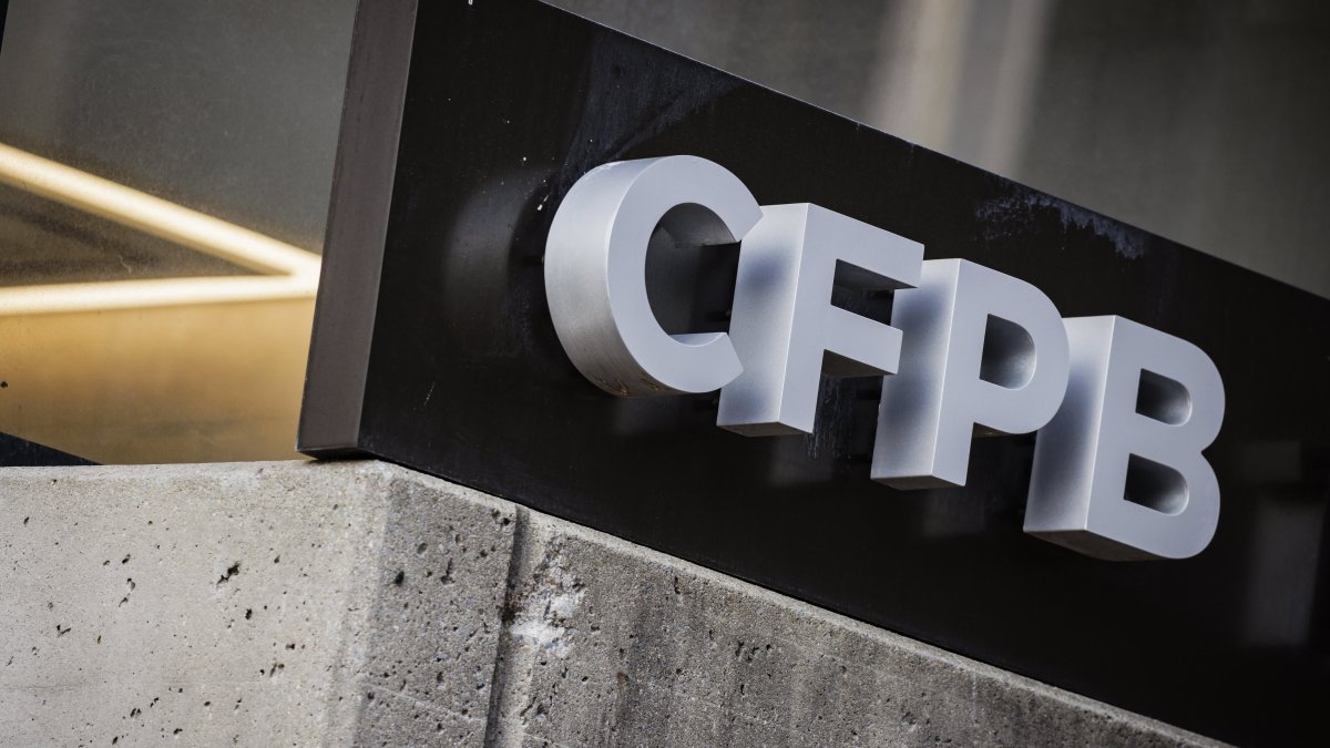 Businesses are returning $140 million in surprise overdraft fees to consumers, according to a CFPB report - Vimarsana News