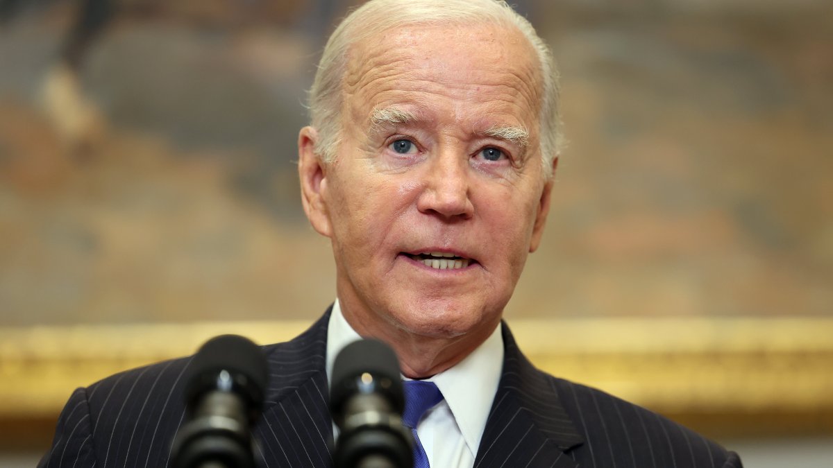 Biden in Philly to talk $7B for clean hydrogen hubs in U.S. – NBC 5 Dallas-Fort Worth - Vimarsana News