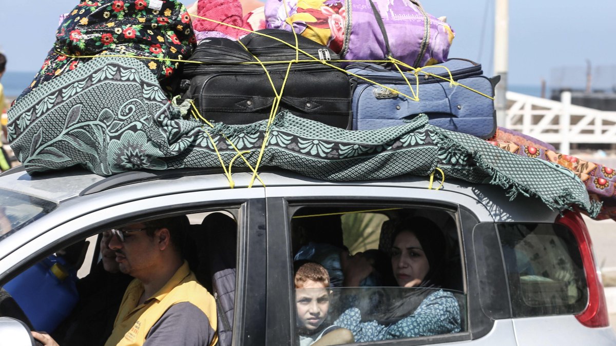 Israel-Hamas war live updates: Civilians scramble to flee north Gaza ahead of expected Israeli ground offensive - Vimarsana News