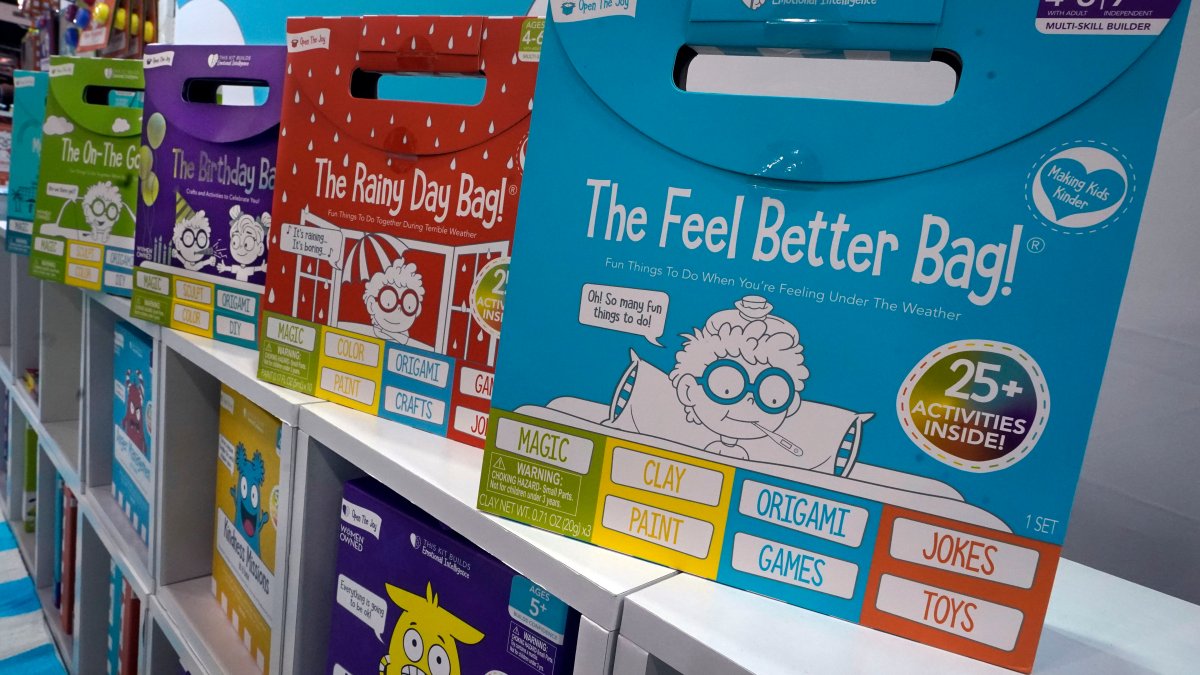 Toy companies begin making products to help children with anxiety – NBC 5 Dallas-Fort Worth - Vimarsana News