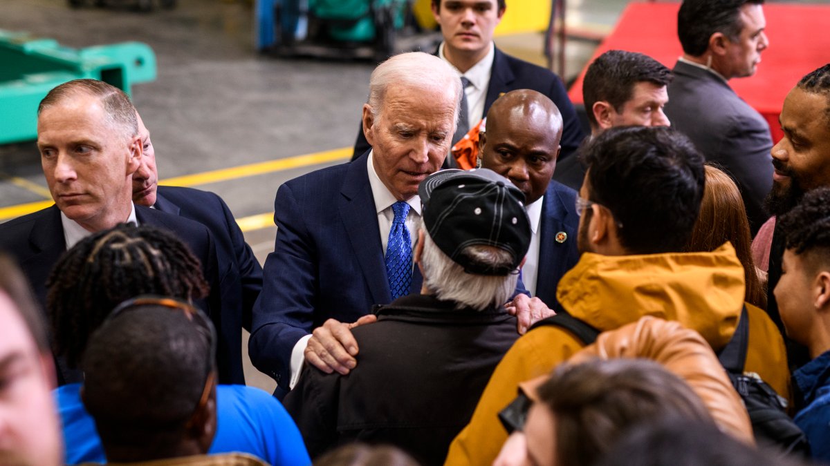 Biden will visit a family farm in Minnesota on Wednesday to kick off campaigning in rural America – NBC 5 Dallas-Fort Worth - Vimarsana News