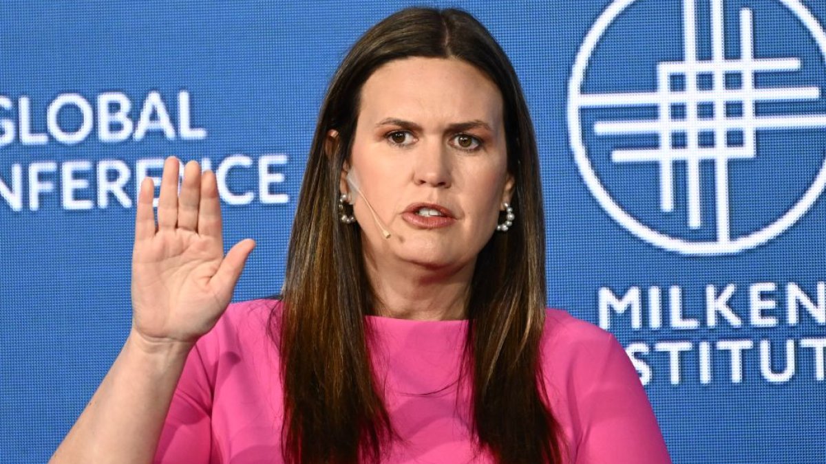 Arkansas Governor Sarah Huckabee Sanders faces audit over $19,000 lectern – NBC 5 Dallas-Fort Worth - Vimarsana News