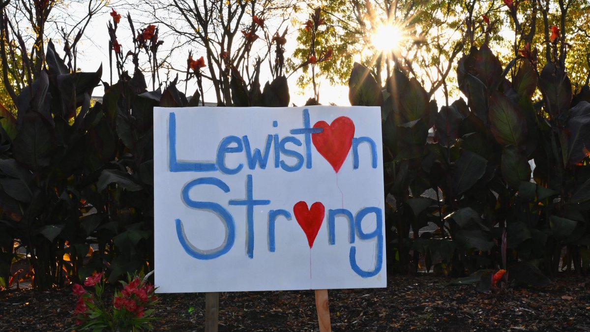 Lewiston, Maine mass shooting: How to help by donating to victims – NBC 5 Dallas-Fort Worth - Vimarsana News