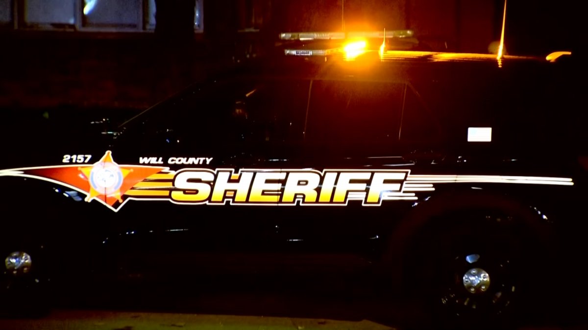 FBI Chicago opens investigation after 6-year-old boy, mother stabbed in Will county hate crime – NBC 5 Dallas-Fort Worth - Vimarsana News
