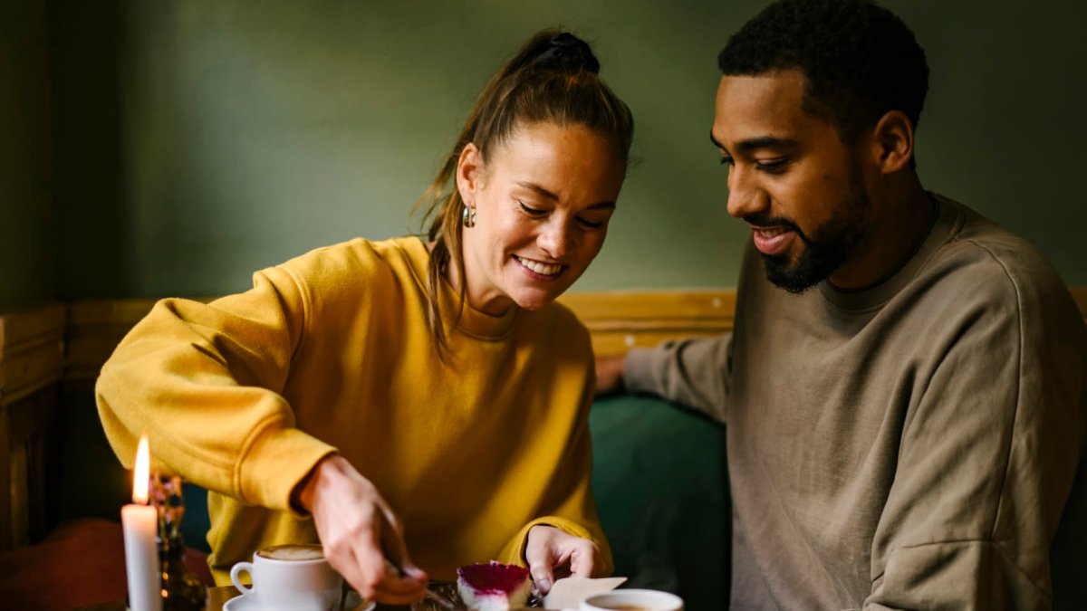 64% of men say this is their No. 1 dating red flag, according to recent survey - Vimarsana News