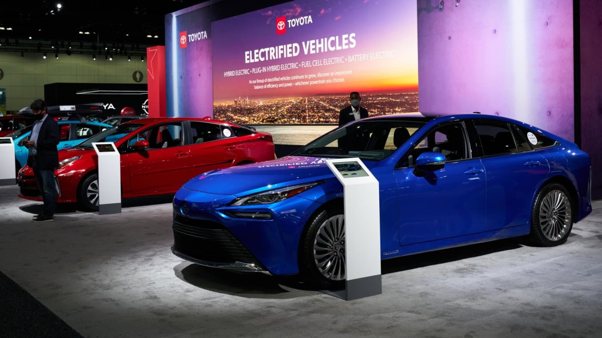 Toyota raises forecasts as strong hybrid demand boosts profits – NBC 5 Dallas-Fort Worth