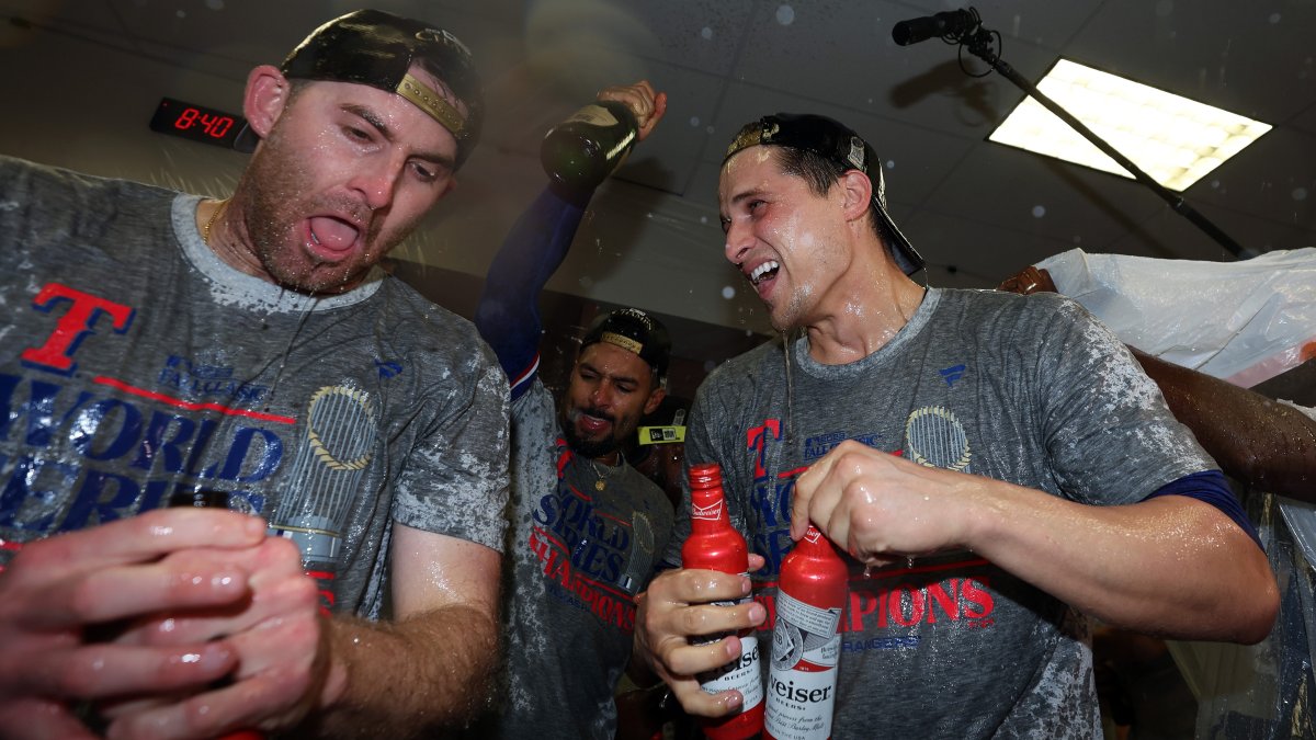 Watch: Rangers celebrate World Series title with Creed singalong