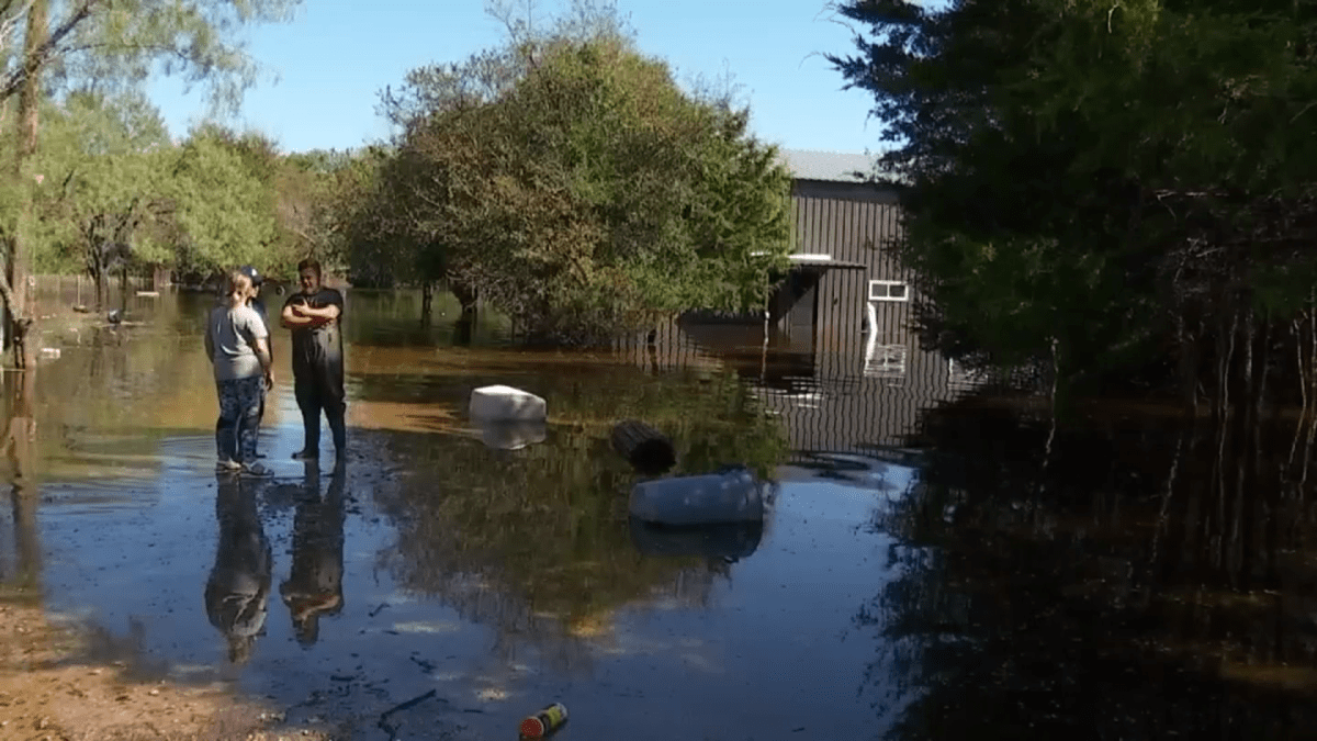 Kaufman County family still flooded out of home: ‘We want to get our lives back in order'