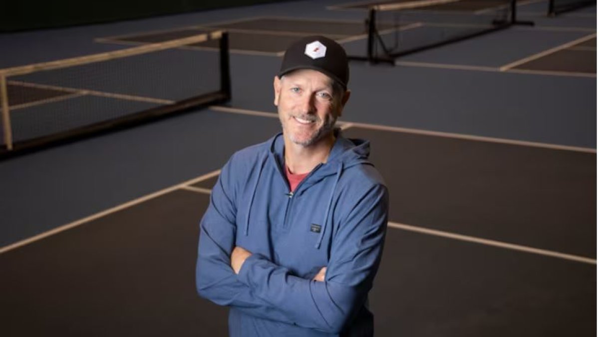 Dallas billionaire embraces pickleball fever – NBC 5 Dallas-Fort Worth - Vimarsana News