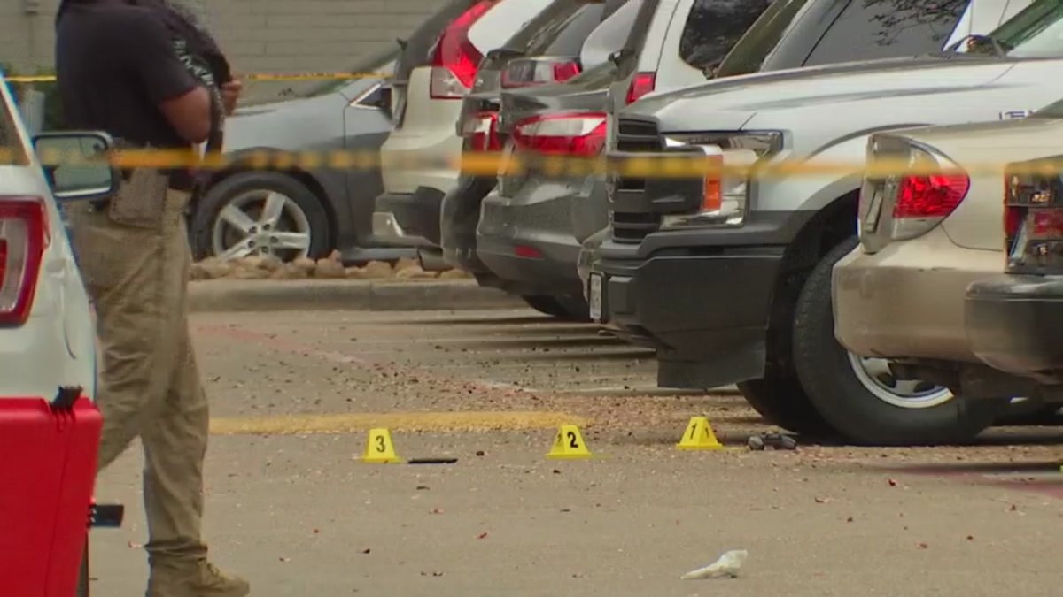 Dallas Police give update on shooting that injured officer