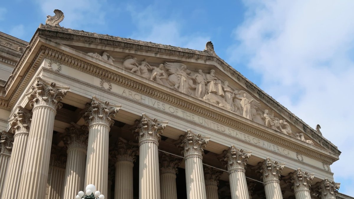 Abortion opponents settle suit with National Archives over 'pro-life' clothing ban incident – NBC 5 Dallas-Fort Worth - Vimarsana News