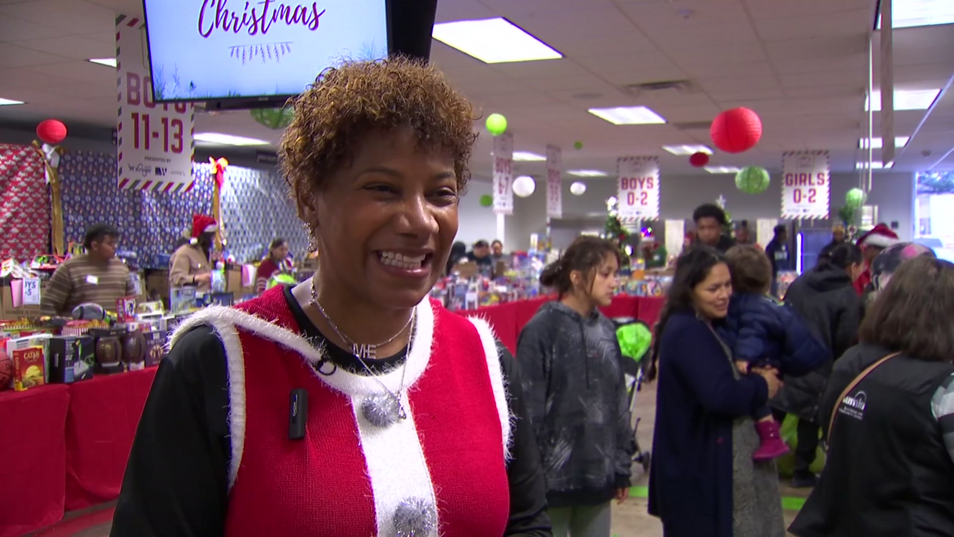 Minnie's Food Pantry provides Christmas for hundreds of families