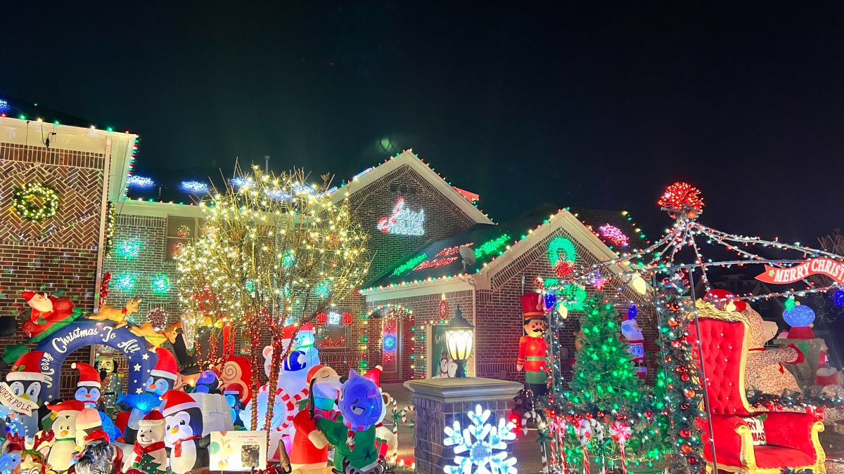 McKinney couple puts up holiday lights to raise awareness for heart disease NBC 5 DallasFort