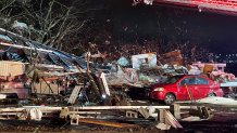 Tornado hits Nashville Tennessee destroying homes and knocking