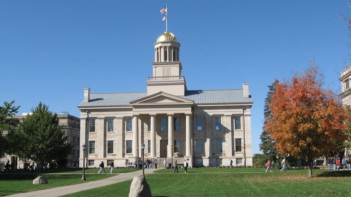 Iowa Republicans block personhood bill that could have threatened IVF from advancing