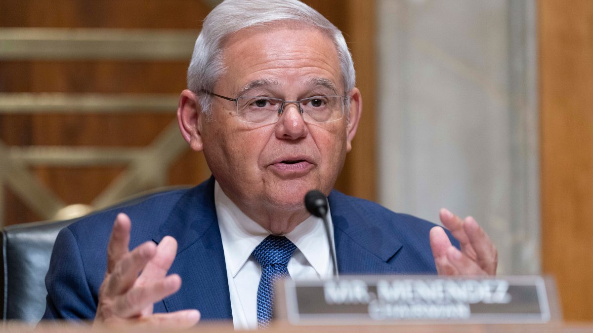Sen. Bob Menendez faces new allegations of receiving gold bars and cash for support of Qatari investment