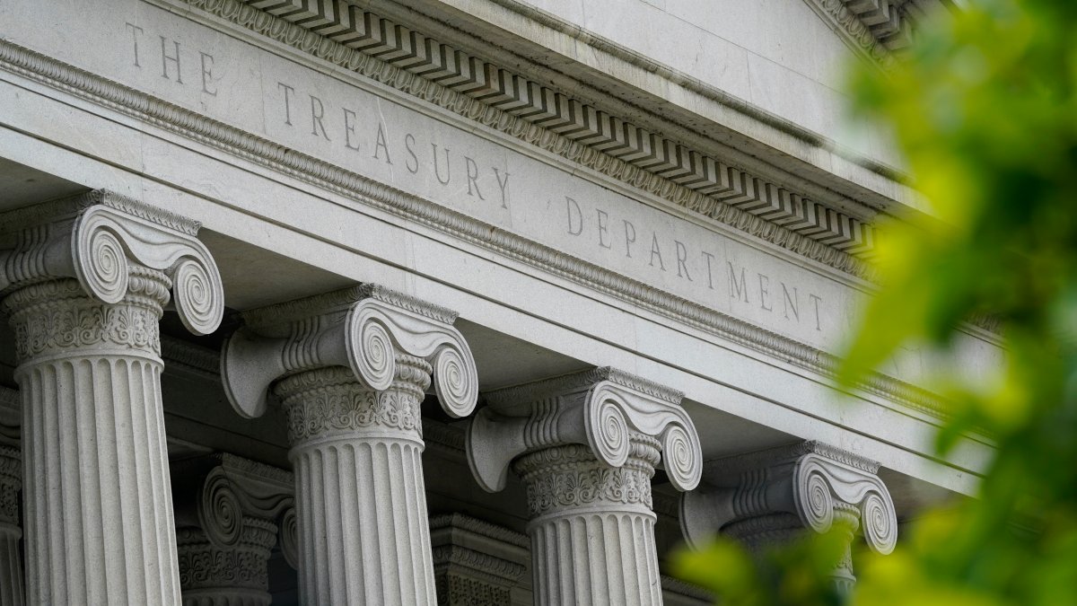 US national debt surges past $34 trillion as Congress gears up for funding fight