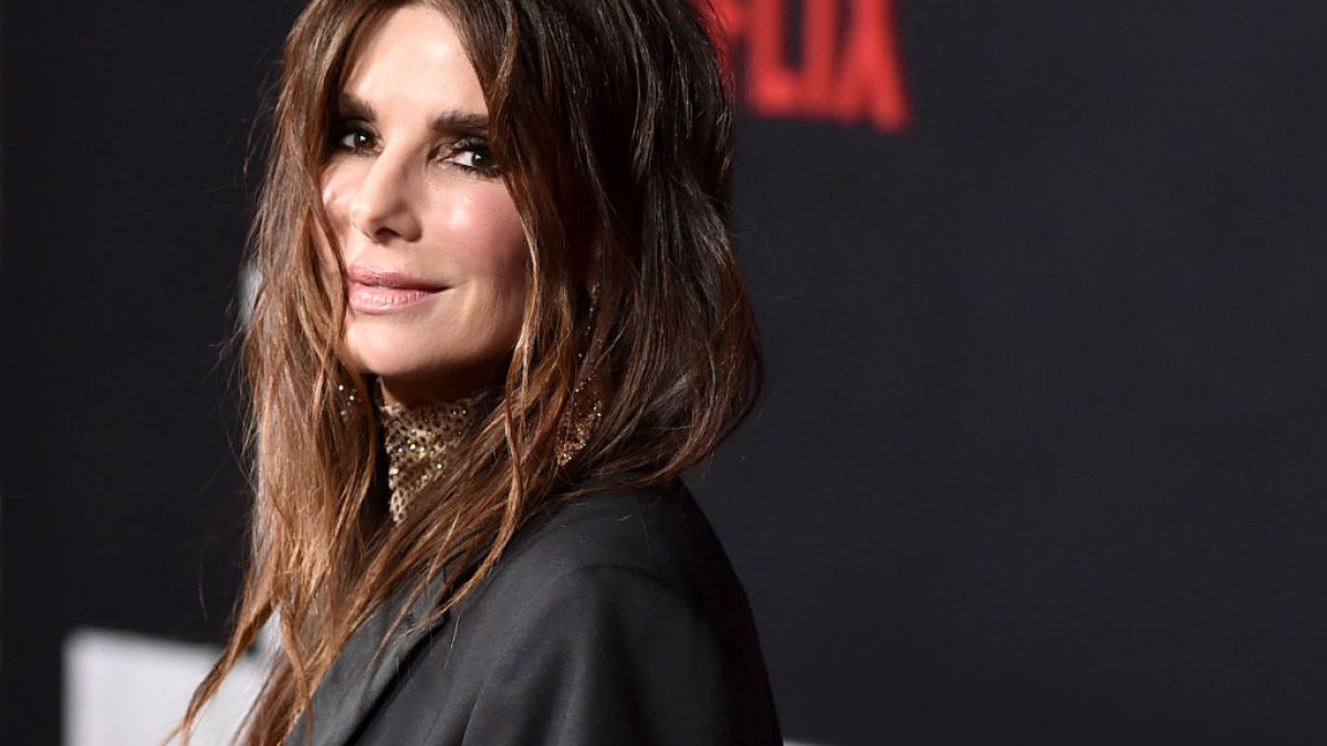 Sandra Bullock spreads late partner Bryan Randall's ashes in Wyoming – NBC 5 Dallas-Fort Worth - Vimarsana News