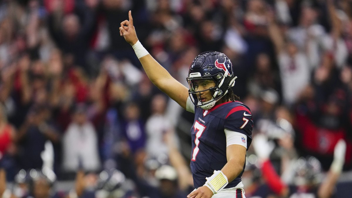 Texansโ C.J. Stroud youngest NFL QB to win a playoff game NBC
