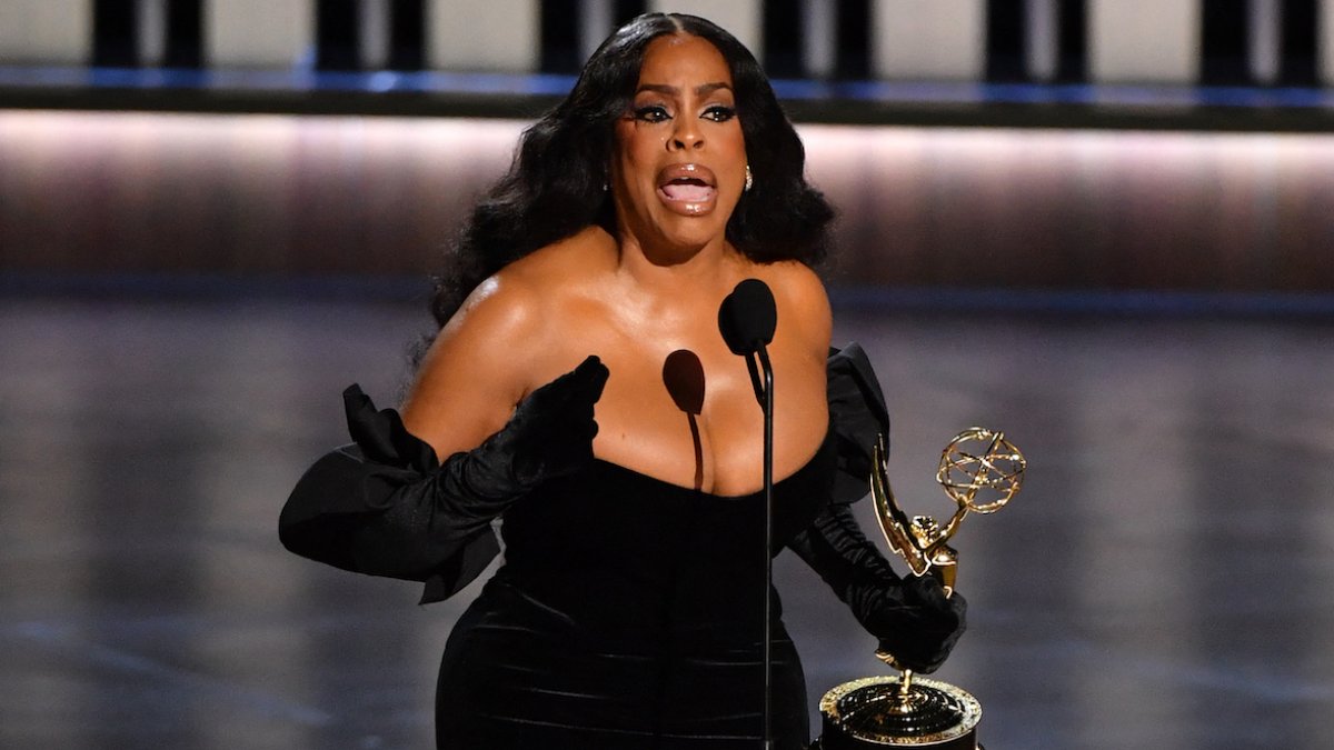 Niecy Nash thanks herself in powerful Emmys acceptance speech – NBC 5 Dallas-Fort Worth - Vimarsana News