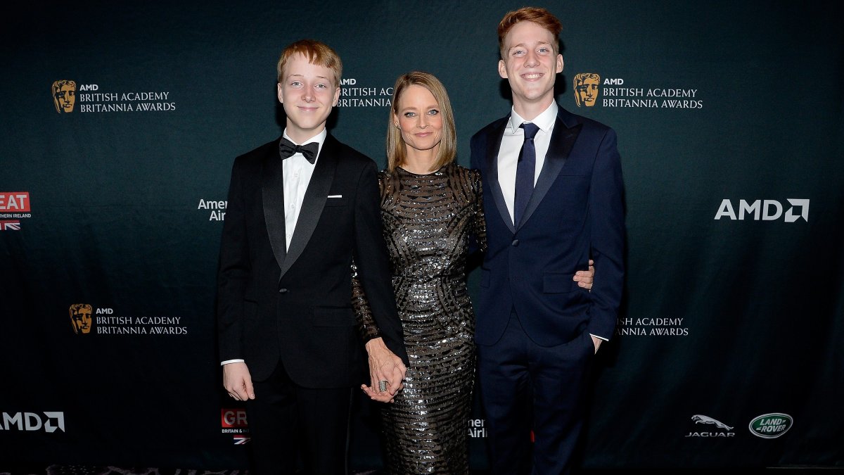 Jodie Foster hid her acting career from her sons – NBC 5 Dallas-Fort Worth - Vimarsana News